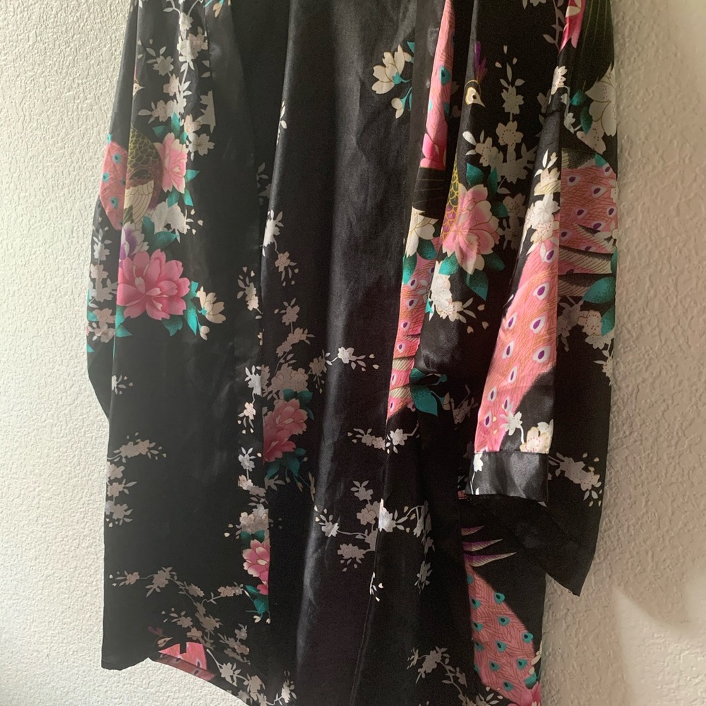 Silk Kimono Robe - Picture 2 of 5